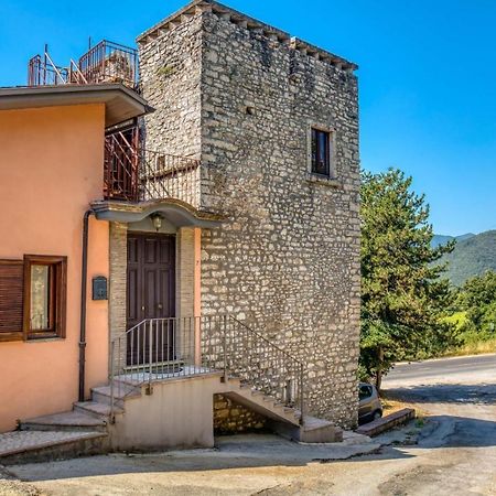 Ferienwohnung La Torre Di Piediluco Col Sant'Angelo Exterior foto