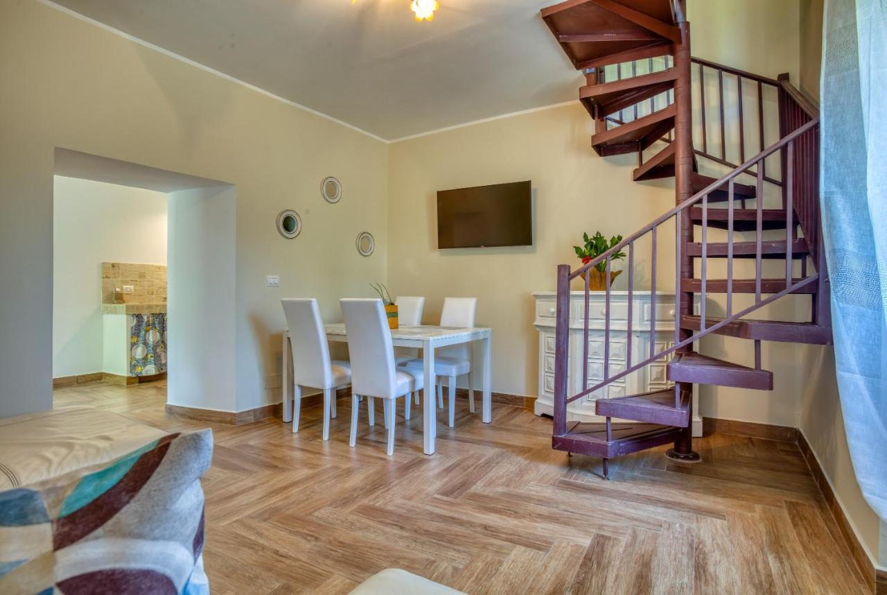 Ferienwohnung La Torre Di Piediluco Col Sant'Angelo Exterior foto